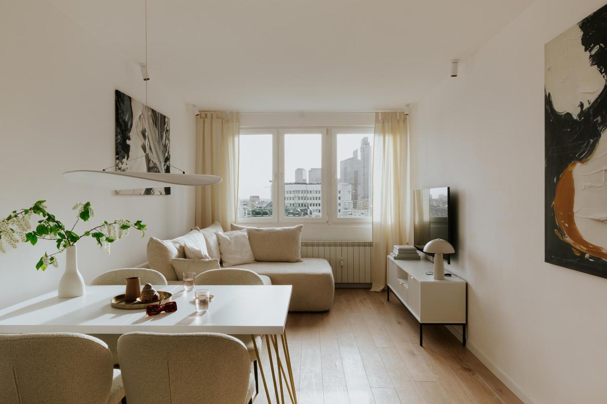Apartament I *